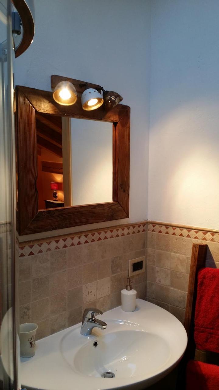 Il Rifugio Della Volpe Apartment Introd Bagian luar foto