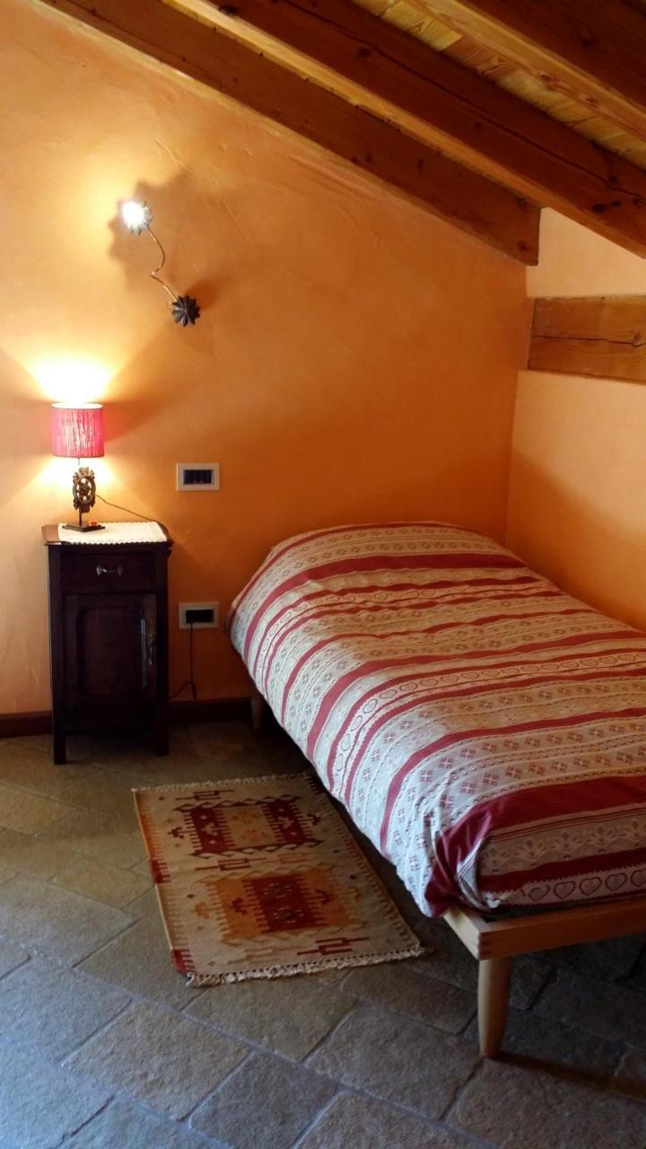 Il Rifugio Della Volpe Apartment Introd Bagian luar foto
